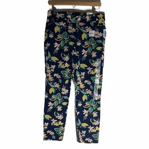 Old Navy Floral Pixie High Rise Pants